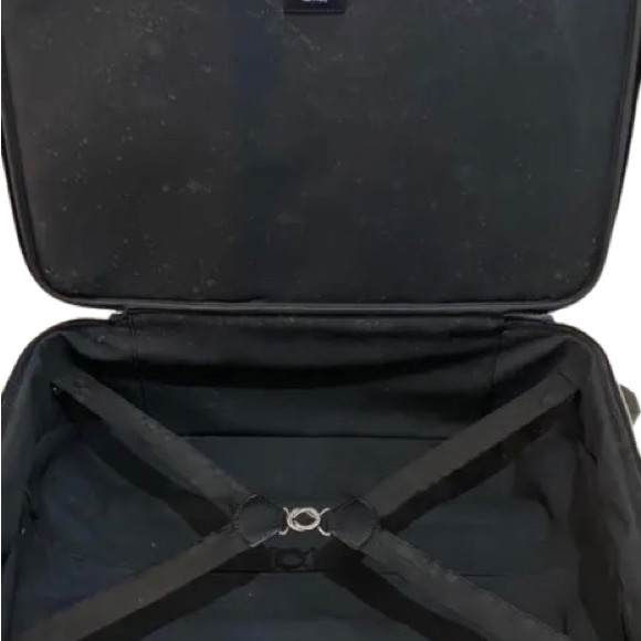 🔥🔥LOUIS VUITTON🔥🔥TAIGA🔥🔥PEGAS🔥🔥 - Picture 7 of 11